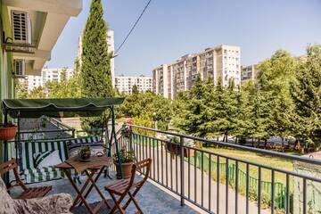 Фото номера Двухместный номер-студио Делюкс с 1 кроватью Отель Hotel Makona г. Тбилиси 3
