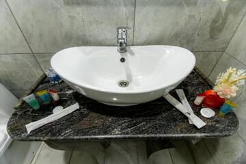 Фото номера Двухместный номер с 2 отдельными кроватями Отель Hotel Makona г. Тбилиси 6