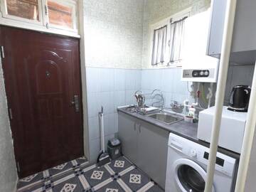 Фото номера Дом с 1 спальней Дома для отпуска Zuras Great Studio in Old Tbilisi г. Тбилиси 19