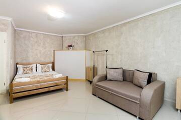 Фото номера Четырехместный номер &quot;Комфорт&quot; Гостевой дом Holiday House г. Тбилиси 5
