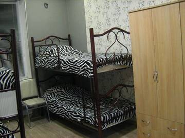 Фото номера Кровать в общем номере с 4 кроватями Хостелы Travelers House г. Тбилиси 8