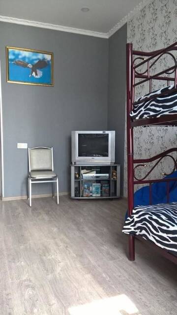 Фото номера Кровать в общем номере с 4 кроватями Хостелы Travelers House г. Тбилиси 3