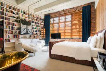Фото номера Трехместный номер Отель Stamba Hotel г. Тбилиси 8