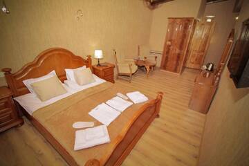Фото номера Семейный номер Делюкс Отель 5 Rooms г. Тбилиси 4