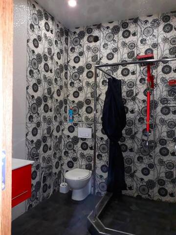 Фото номера Четырехместный номер с ванной комнатой Отели эконом-класса Apartment with the best location г. Тбилиси 6