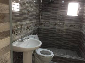 Фото номера Четырехместный номер с общей ванной комнатой Хостелы Ortachala Summer House г. Тбилиси 4