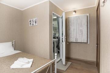 Фото номера Стандартный двухместный номер с 1 кроватью Отель Home25 г. Тбилиси 8