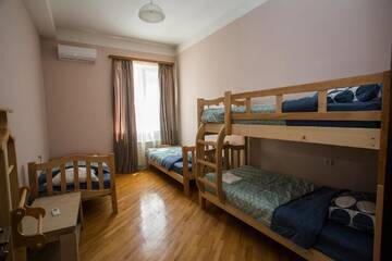 Фото номера Классический четырехместный номер Гостевой дом Guesthouse Hillside г. Тбилиси 12