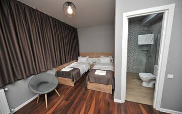 Фото номера Двухместный номер с 2 отдельными кроватями Отель Boho Tiflis Hotel г. Тбилиси 2
