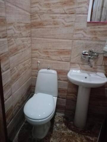 Фото номера Небольшой двухместный номер с 2 отдельными кроватями Гостевой дом Welcome to Tbilisi г. Тбилиси 6