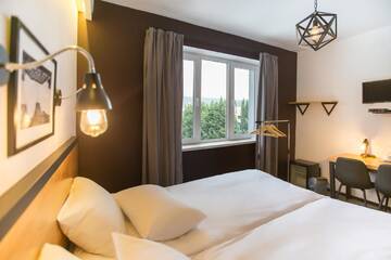 Фото номера Двухместный номер эконом-класса с 1 кроватью Отель Timber Boutique Hotel г. Тбилиси 2