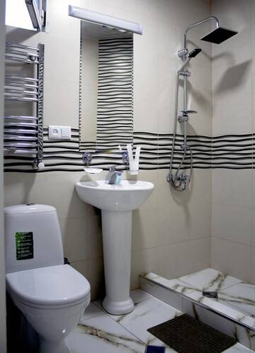 Фото номера Стандартный двухместный номер с 1 кроватью Отель Twins Hotel г. Тбилиси 3
