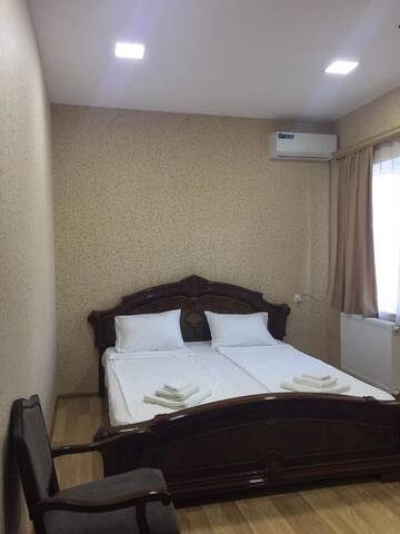 Фото номера Стандартный двухместный номер с 1 кроватью Отель Twins Hotel г. Тбилиси 5
