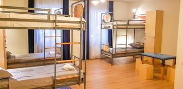 Фото номера Кровать в общем 6-местном номере для женщин Отель Cybernetics - Hotel &amp; Hostel г. Тбилиси 3