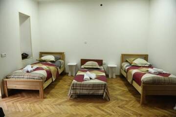 Фото номера Общий шестиместный номер для мужчин и женщин Гостевой дом Guest Hause ANIKA г. Тбилиси 40