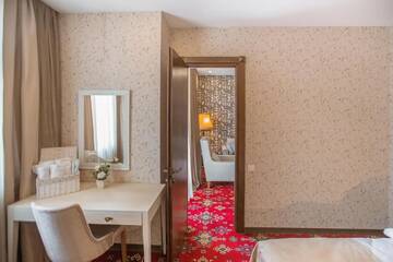 Фото номера Люкс с террасой Отель Sota Metekhi Hotel г. Тбилиси 7