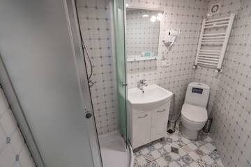 Фото номера Улучшенный двухместный номер с 1 кроватью или 2 отдельными кроватями, вид на город Апарт-отели Mini Hotel on Aghmashenebeli Ave г. Тбилиси 3