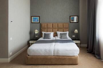 Фото номера Улучшенный двухместный номер с 1 кроватью Отель Lifferent Hotel &amp; Spa г. Тбилиси 8