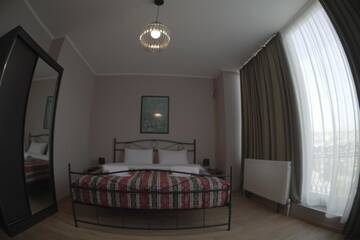 Фото номера Двухместный номер с 1 кроватью и видом на город Отель Hotel Flower г. Тбилиси 10