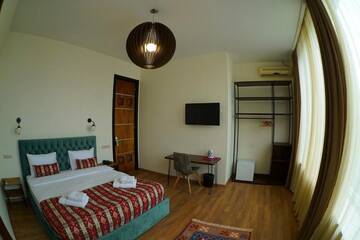 Фото номера Полулюкс Отель Hotel Flower г. Тбилиси 3