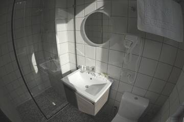 Фото номера Двухместный номер с 1 кроватью или 2 отдельными кроватями, вид на горы Отель Hotel Flower г. Тбилиси 8