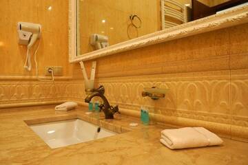 Фото номера Полулюкс Отель Hotel Flower г. Тбилиси 8