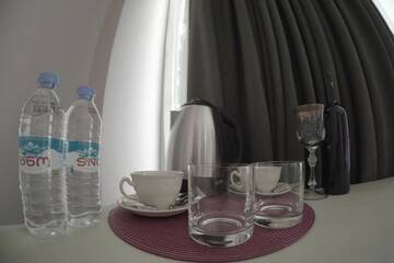 Фото номера Двухместный номер Делюкс с 1 кроватью и балконом Отель Hotel Flower г. Тбилиси 12