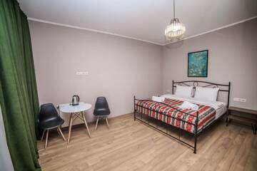 Фото номера Двухместный номер с 1 кроватью и балконом Отель Hotel Flower г. Тбилиси 10