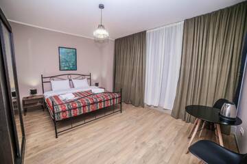 Фото номера Двухместный номер с 1 кроватью и видом на город Отель Hotel Flower г. Тбилиси 25
