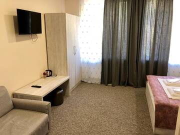 Фото номера Двухместный номер Делюкс с 1 кроватью Отель Hotel Leo Palace Tbilisi г. Тбилиси 19