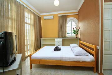 Фото номера Люкс с 2 спальнями Гостевой дом Babilina B&amp;B г. Тбилиси 11