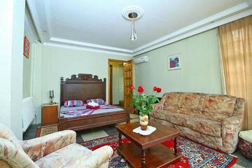 Фото номера Трехместный номер «Комфорт» Гостевой дом Babilina B&amp;B г. Тбилиси 6