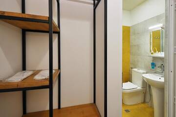 Фото номера Бюджетный двухместный номер с 1 кроватью Отель Hotel Art Nebula г. Тбилиси 4