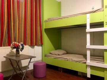 Фото номера Кровать в общем 8-местном номере Хостелы BroBro hostel г. Тбилиси 3