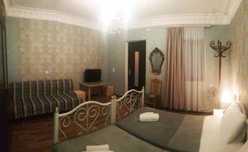 Фото номера Трехместный номер «Комфорт» Гостевой дом Tsima Guesthouse г. Тбилиси 15