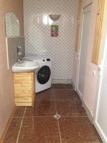 Фото номера Просторный двухместный номер с 2 отдельными кроватями Хостелы hostel kopala г. Тбилиси 6