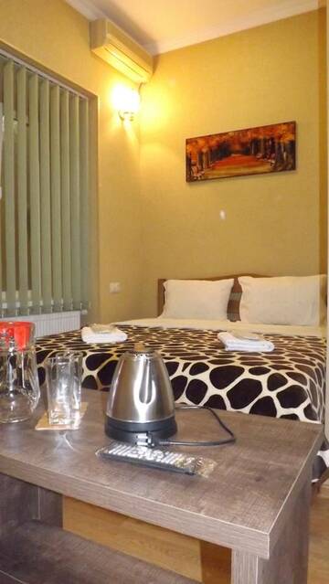 Фото номера Двухместный номер с 1 кроватью Отель Hotel Nomad г. Тбилиси 6