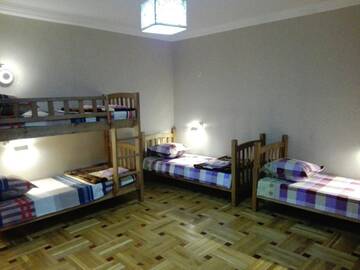 Фото номера Кровать в общем 6-местном номере для женщин Хостелы Guest House Asthik г. Тбилиси 3