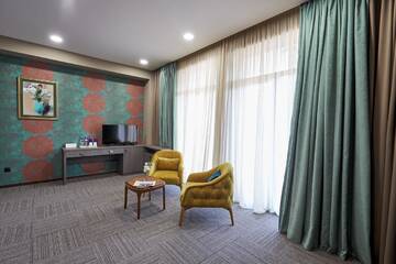 Фото номера Полулюкс Отель Best Western Tbilisi City Center г. Тбилиси 6