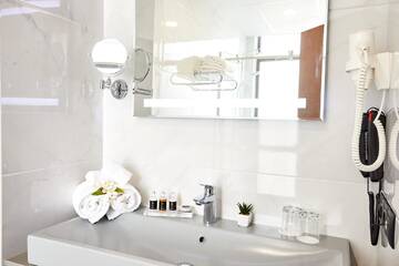 Фото номера Стандартный двухместный номер с 2 отдельными кроватями Отель Best Western Tbilisi City Center г. Тбилиси 3