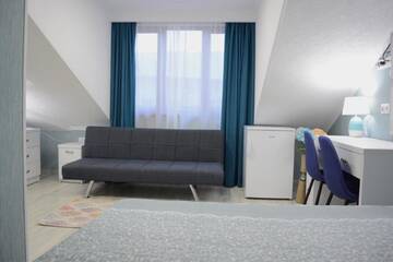 Фото номера Двухместный номер с 1 кроватью или 2 отдельными кроватями Отель Hotel Nicolas г. Тбилиси 3