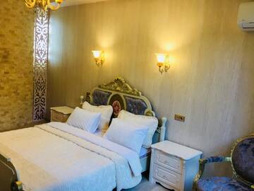 Фото номера Двухместный номер Делюкс с 1 кроватью Отель Silver 34 Boutique г. Тбилиси 3
