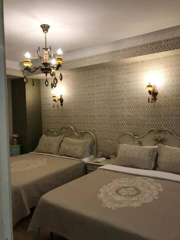 Фото номера Семейный номер Отель Silver 34 Boutique г. Тбилиси 3