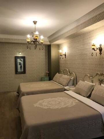 Фото номера Семейный номер Отель Silver 34 Boutique г. Тбилиси 2