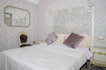 Фото номера Бюджетный двухместный номер с 1 кроватью Отель Silver 34 Boutique г. Тбилиси 11