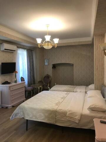 Фото номера Классический трехместный номер Отель Silver 34 Boutique г. Тбилиси 4