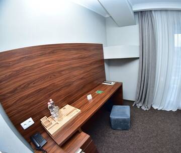 Фото номера Стандартный одноместный номер с душем Отель Green Tower Hotel г. Тбилиси 3