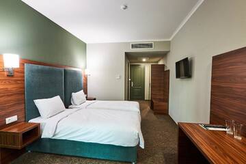 Фото номера Стандартный двухместный номер с 1 кроватью Отель Green Tower Hotel г. Тбилиси 3
