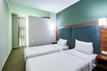 Фото номера Стандартный двухместный номер с 1 кроватью Отель Green Tower Hotel г. Тбилиси 6