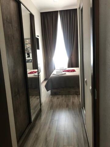 Фото номера Номер с кроватью размера «king-size» Отель Sweet Rooms Inn г. Тбилиси 23